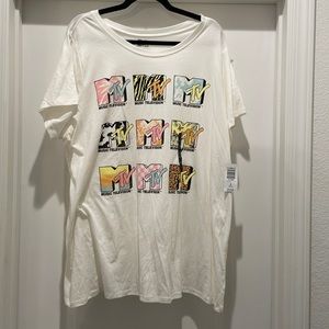 NWT Torrid Distressed MTV Tee